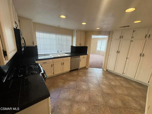 $3,300 | 616 Cartpath Place, Simi Valley, CA 93065