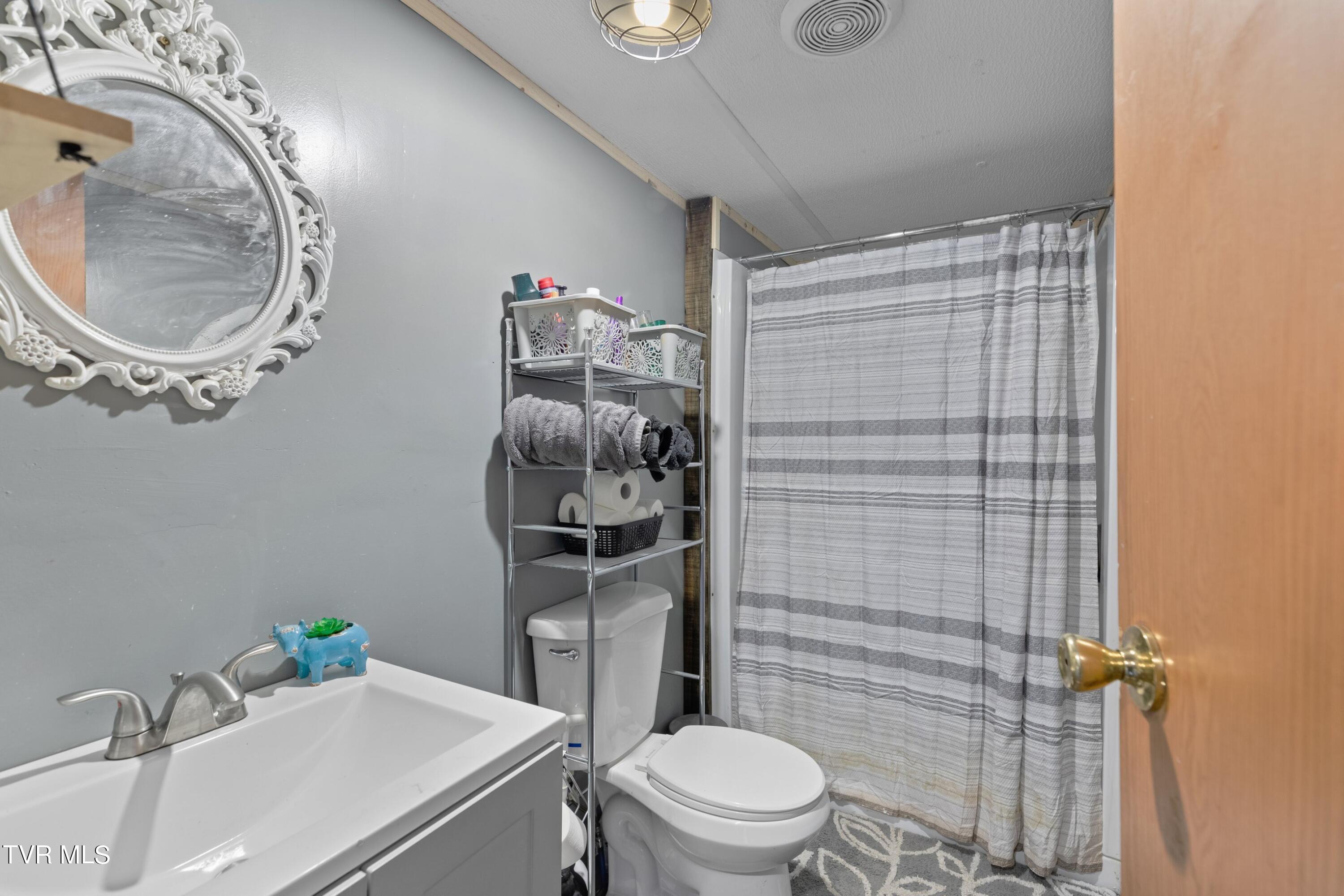 993 Copper Ridge Road Thorn Hill, TN 37881 - Photo 12 of 25 DL5A3792.jpg-SMALL