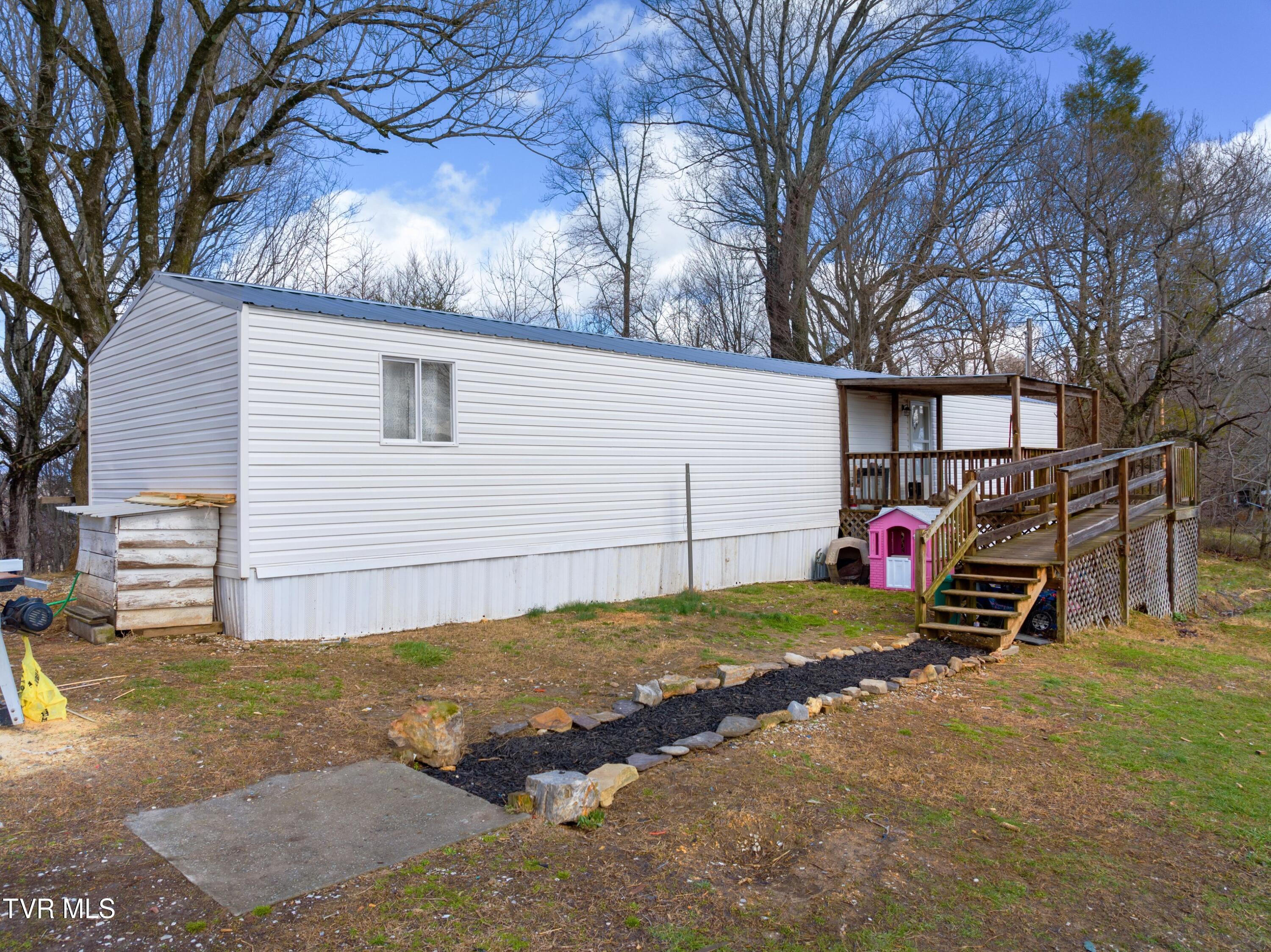 993 Copper Ridge Road Thorn Hill, TN 37881 - Photo 3 of 25 C.jpg-SMALL