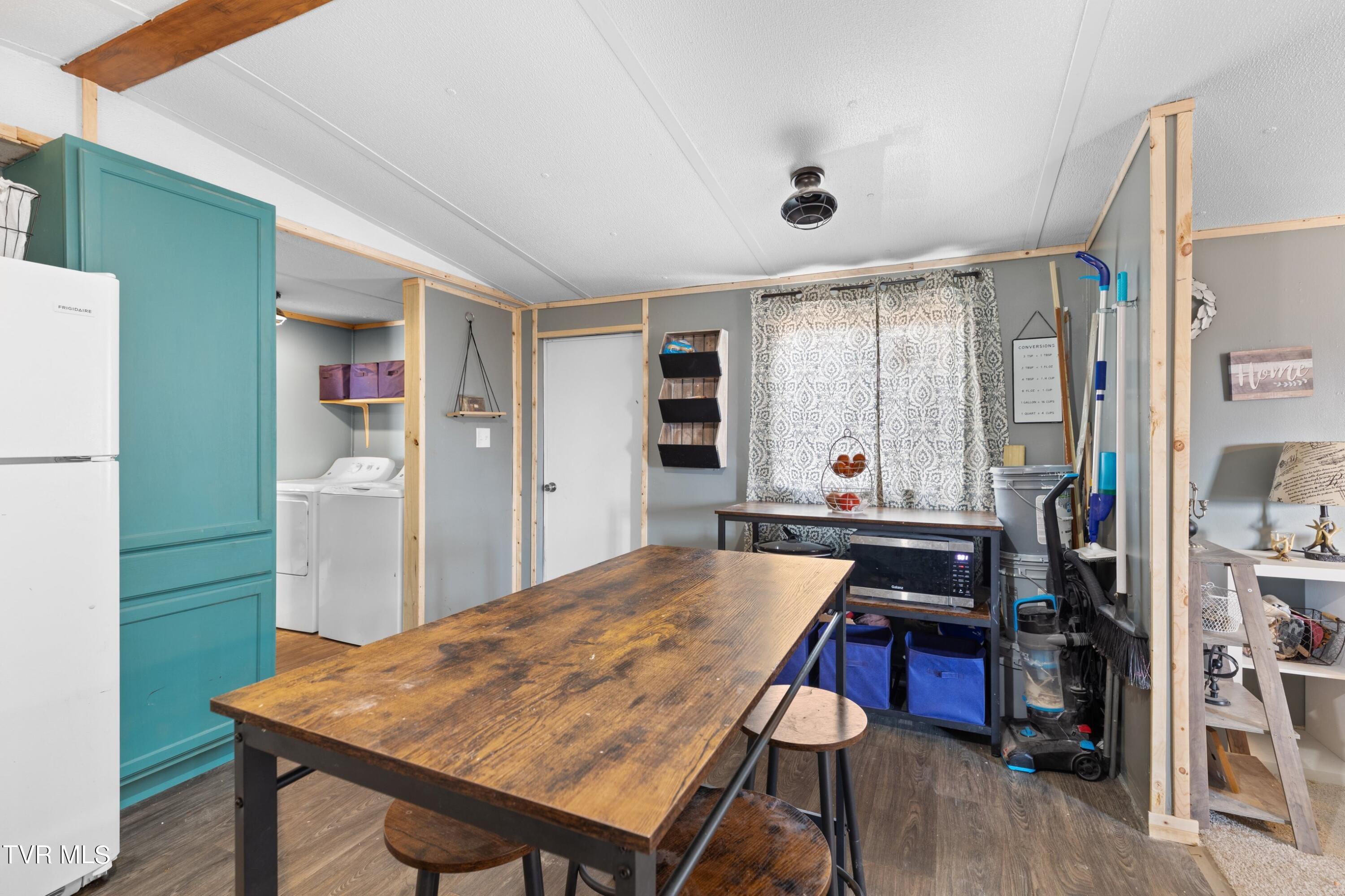 993 Copper Ridge Road Thorn Hill, TN 37881 - Photo 8 of 25 DL5A3765.jpg-SMALL