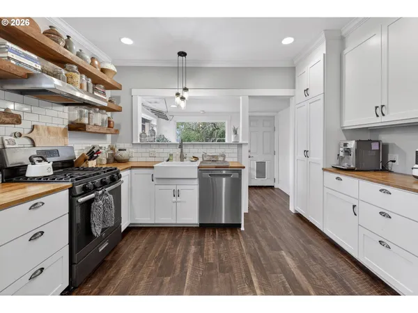 $415,000 | 352 21st Street Northeast, Salem, OR 97301