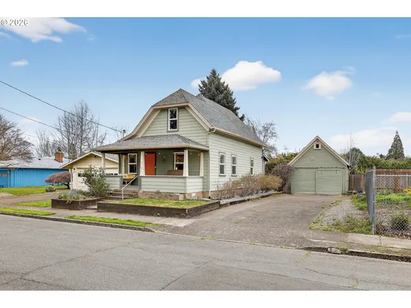 $415,000 | 352 21st Street Northeast, Salem, OR 97301