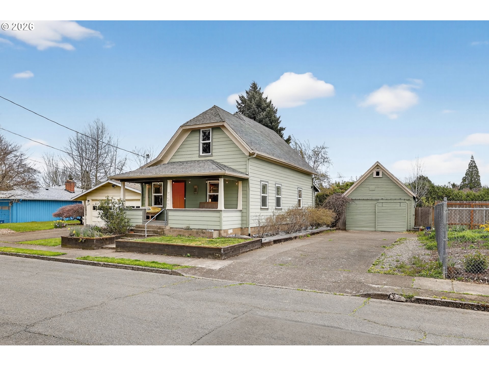 352 21st Street Northeast Salem, OR 97301 - Photo 2 of 41 a front view of a house with a yard