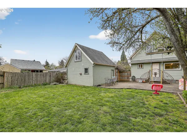$415,000 | 352 21st Street Northeast, Salem, OR 97301