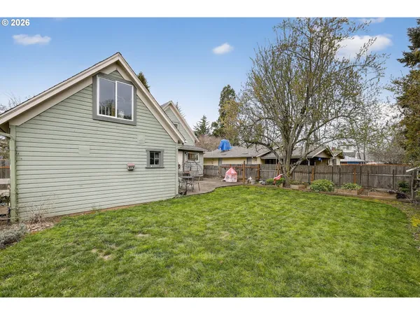 $415,000 | 352 21st Street Northeast, Salem, OR 97301