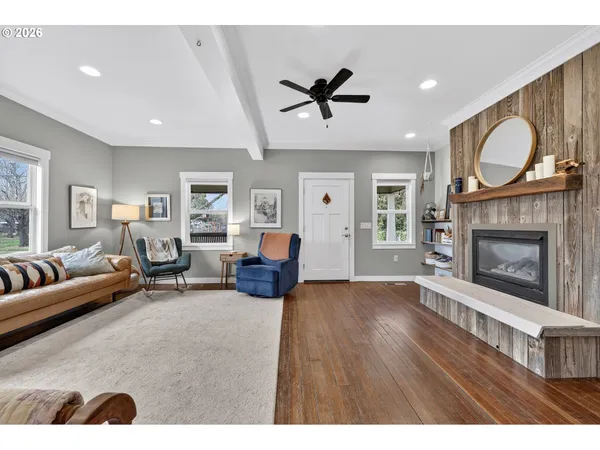 $415,000 | 352 21st Street Northeast, Salem, OR 97301