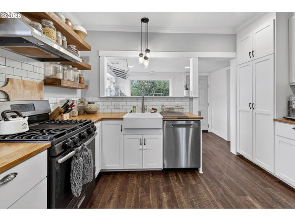 $415,000 | 352 21st Street Northeast, Salem, OR 97301