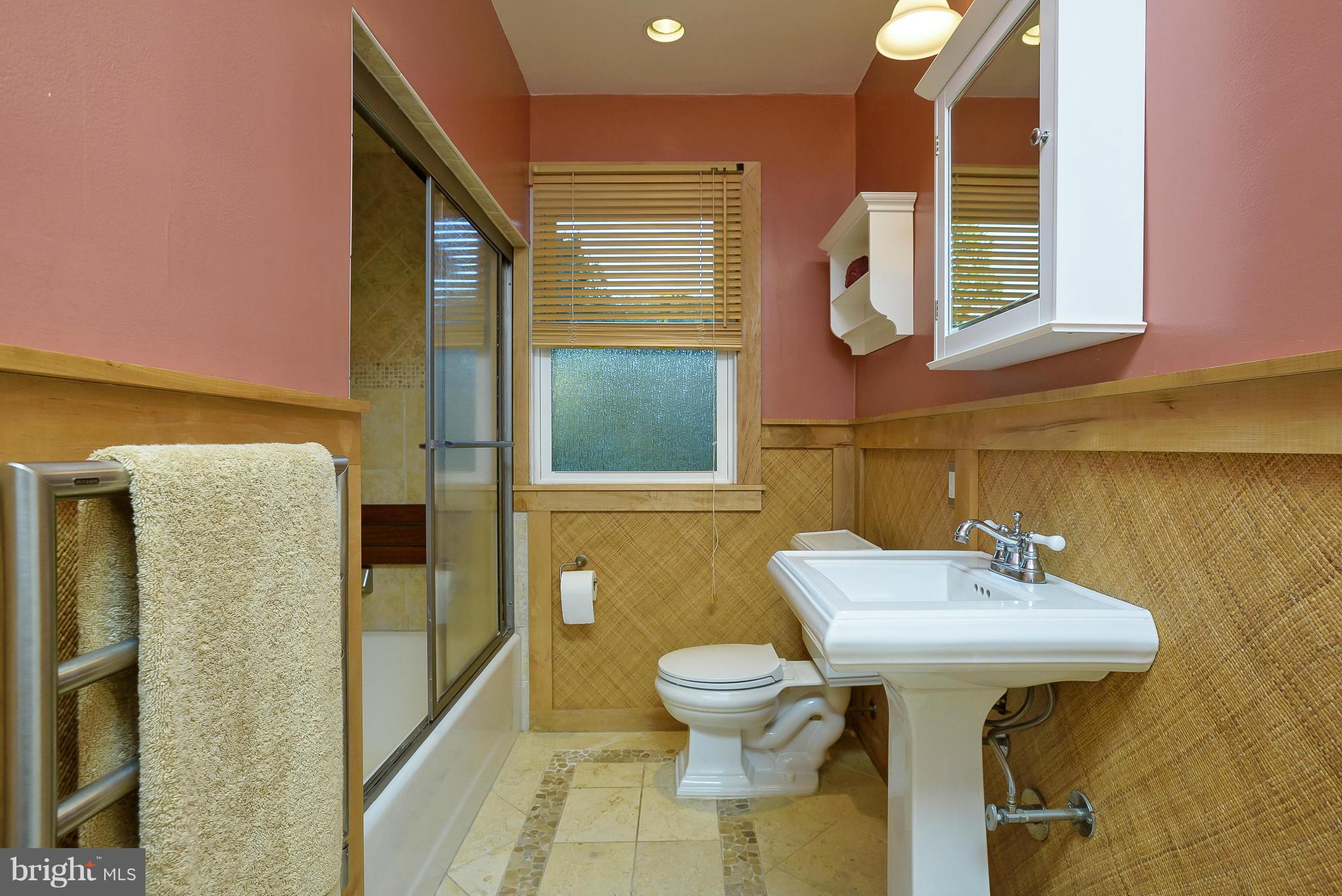 12 Linstead Road Severna Park, MD 21146 - Photo 17 of 30 Bath