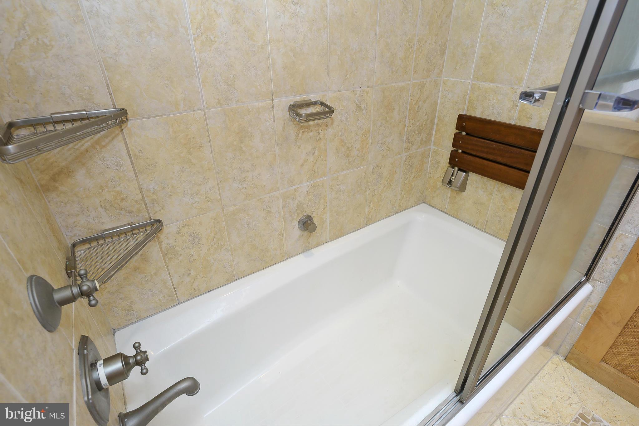 12 Linstead Road Severna Park, MD 21146 - Photo 18 of 30 Bath
