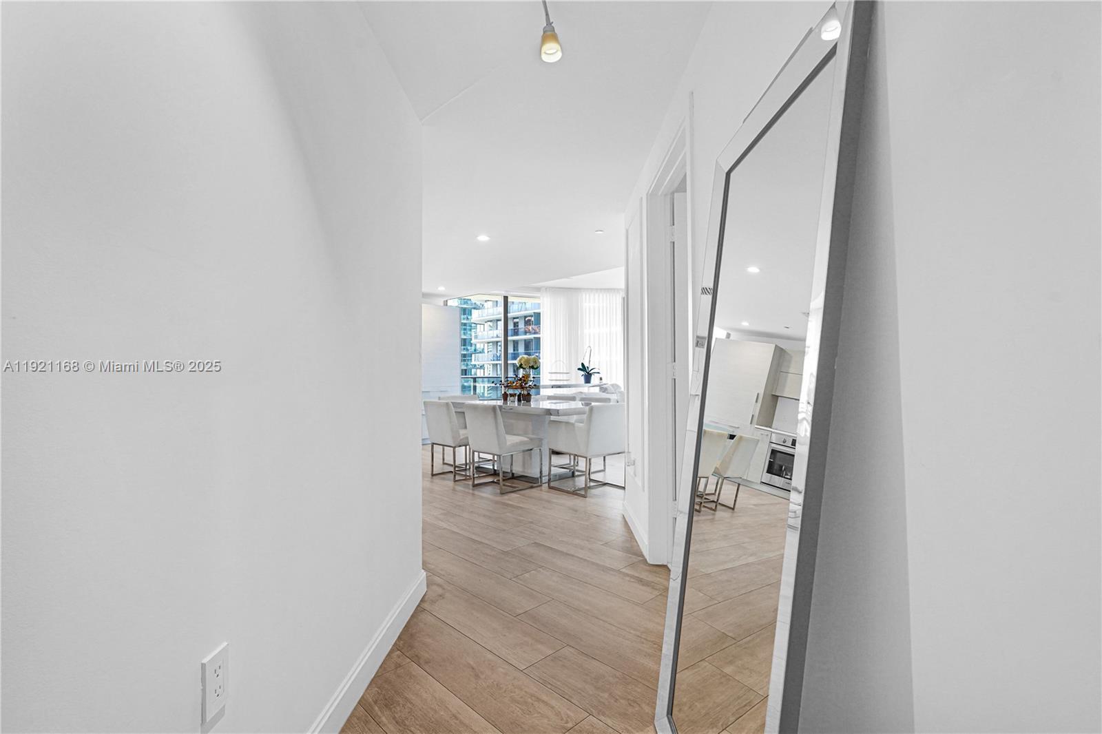 45 Southwest 9th Street, Unit 2901 Miami, FL 33130 - Photo 9 of 29 a view of entryway with livingroom