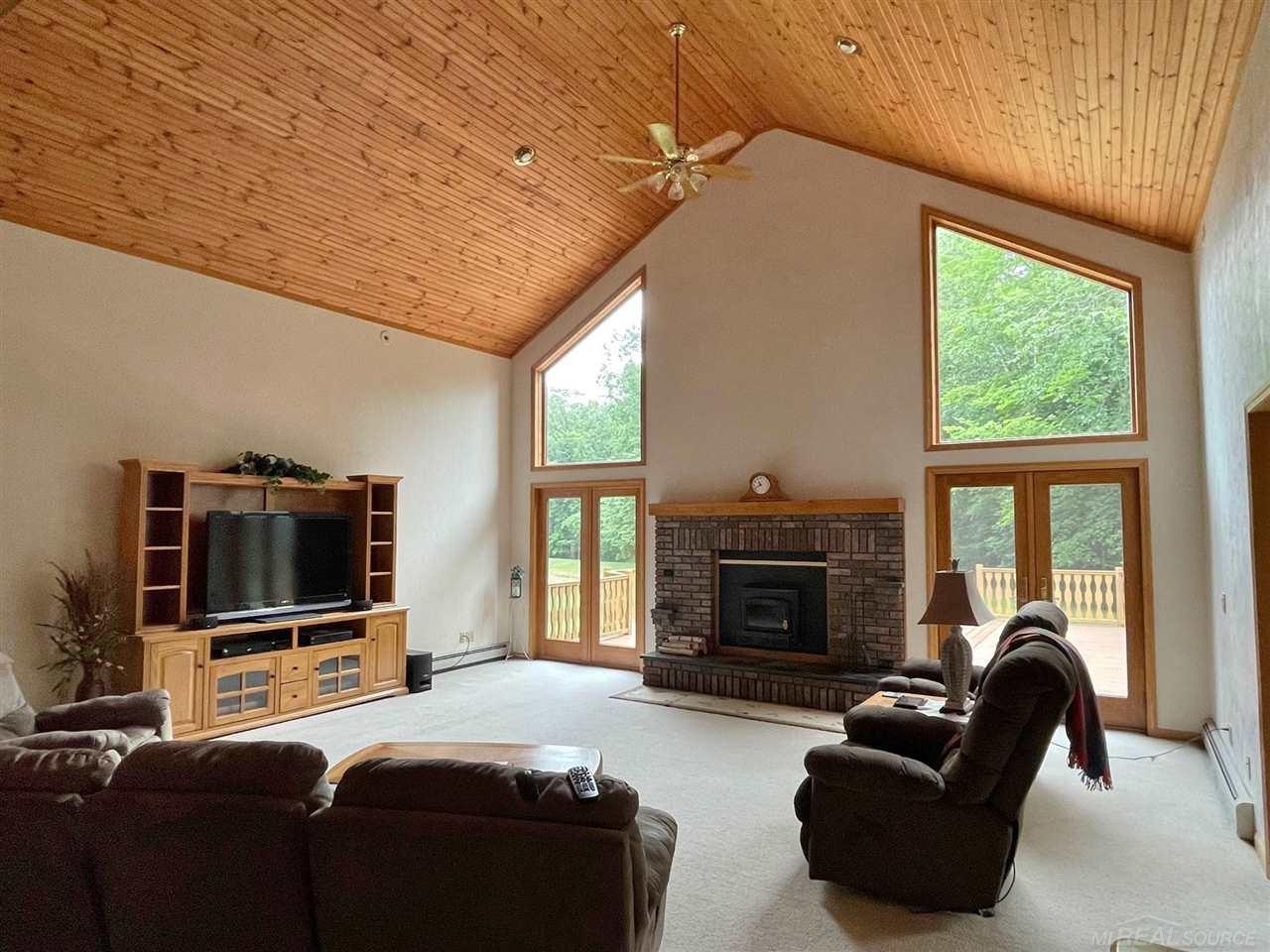 5125 Basler Road Carsonville, MI 48419 - Photo 2 of 38