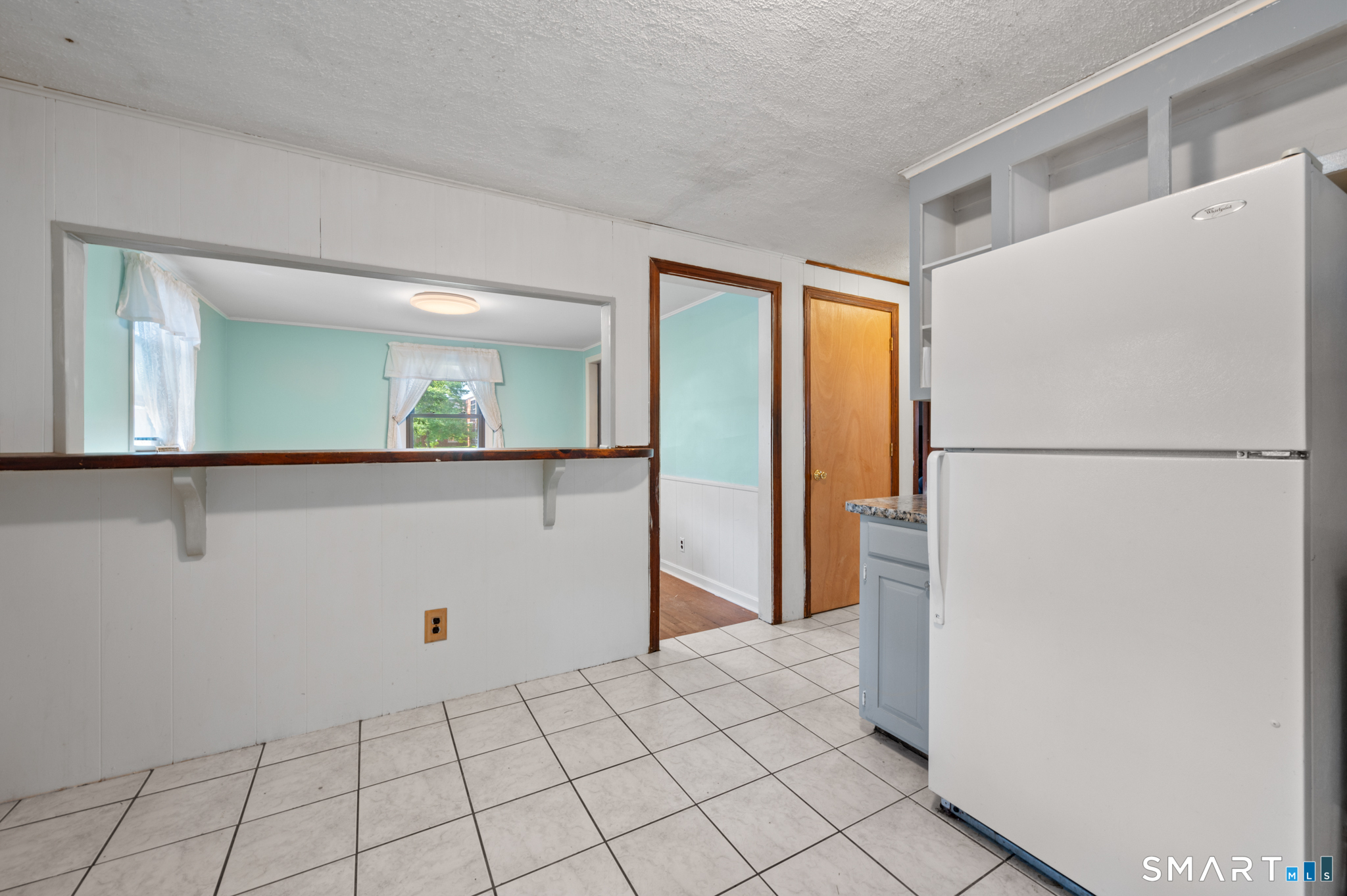 128 Capen Street Windsor, CT 06095 - Photo 6 of 29