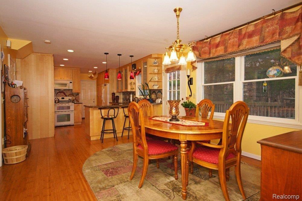 11441 Ridge Road South Lyon, MI 48178 - Photo 10 of 24 Open Dining Area