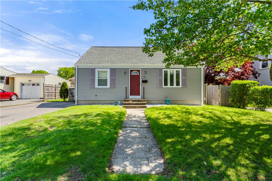 328 Maple Street Warwick, RI 02888 - Photo 1 of 30