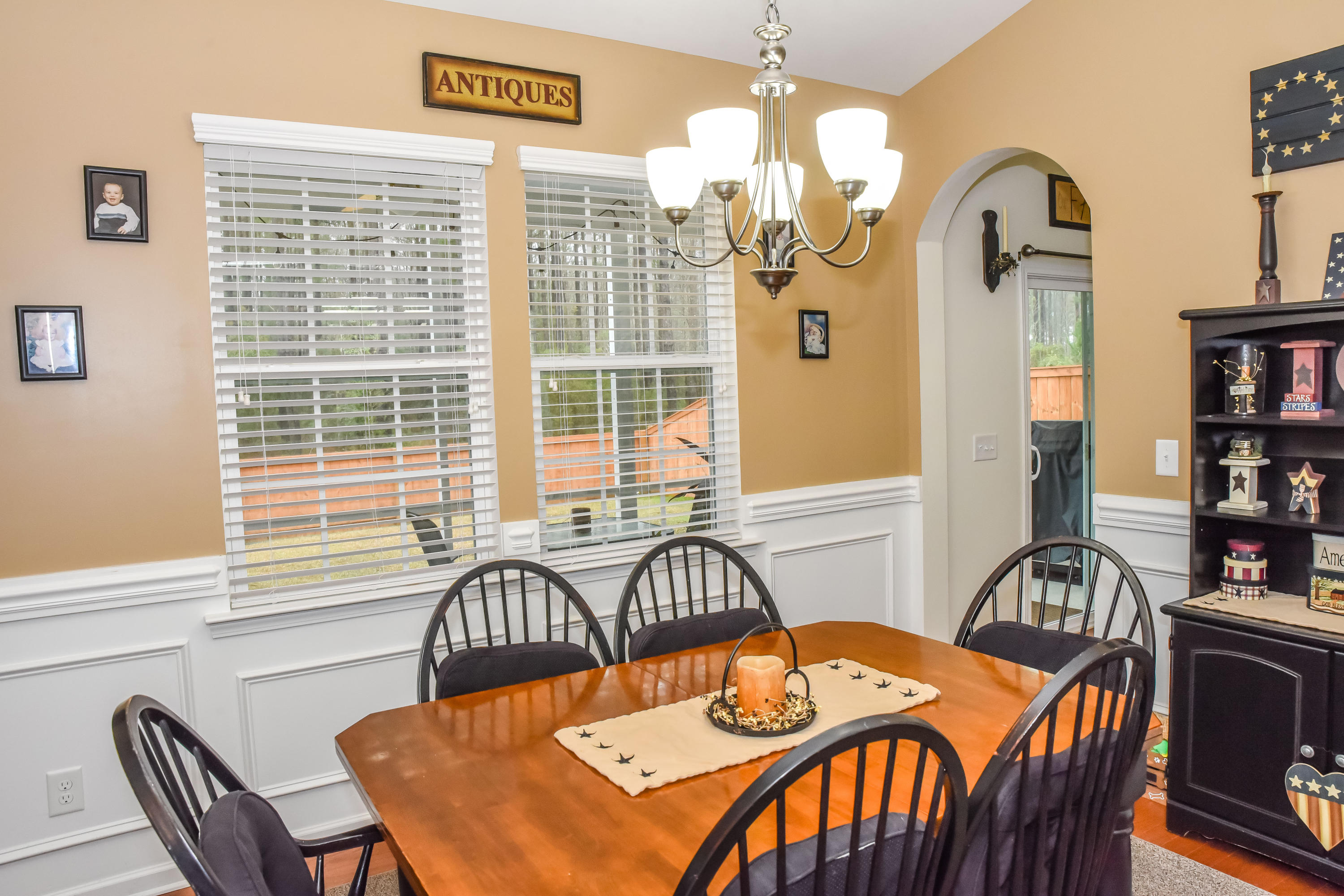 323 Beautyberry Road Summerville, SC 29486 - Photo 17 of 40 323BeautyBerry-12