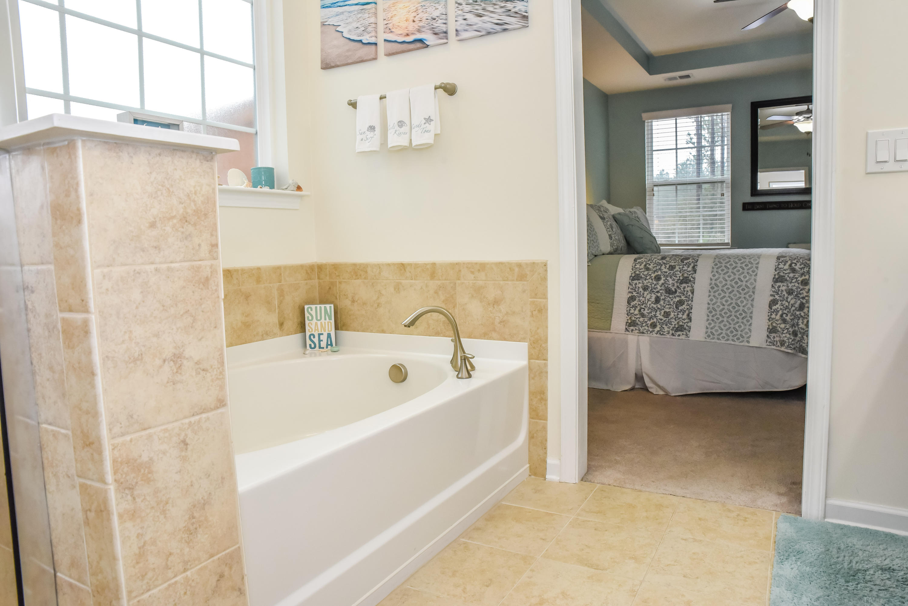 323 Beautyberry Road Summerville, SC 29486 - Photo 22 of 40 323BeautyBerry-15