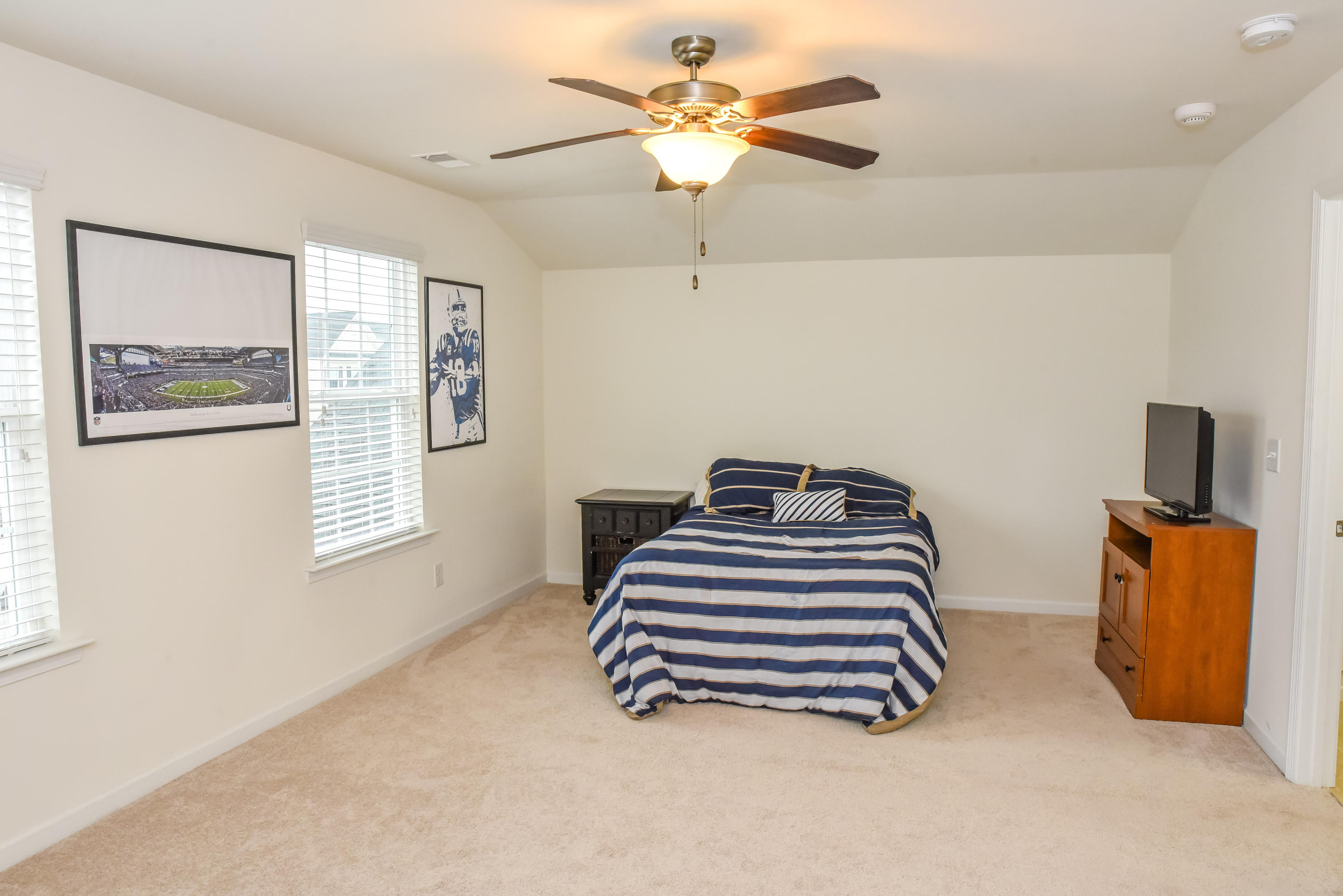 323 Beautyberry Road Summerville, SC 29486 - Photo 31 of 40 323BeautyBerry-27