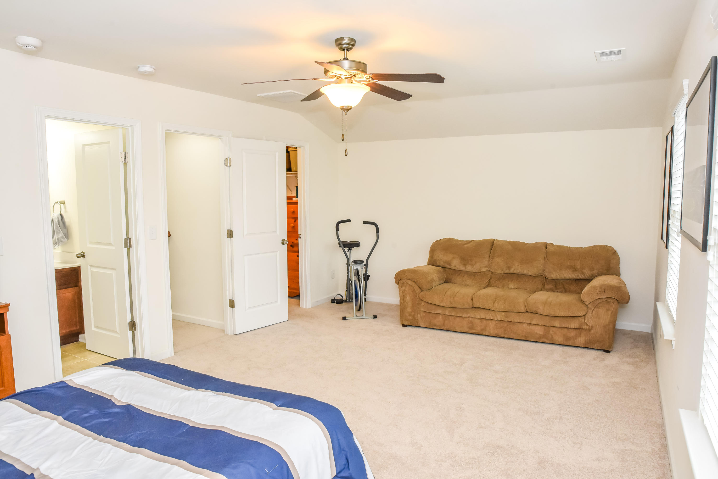 323 Beautyberry Road Summerville, SC 29486 - Photo 32 of 40 323BeautyBerry-28