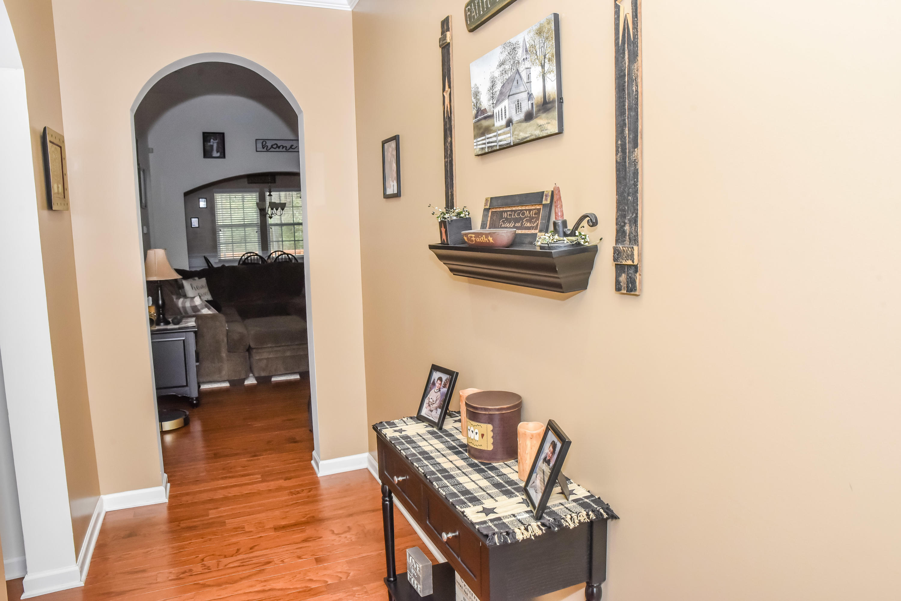 323 Beautyberry Road Summerville, SC 29486 - Photo 6 of 40 323BeautyBerry-36