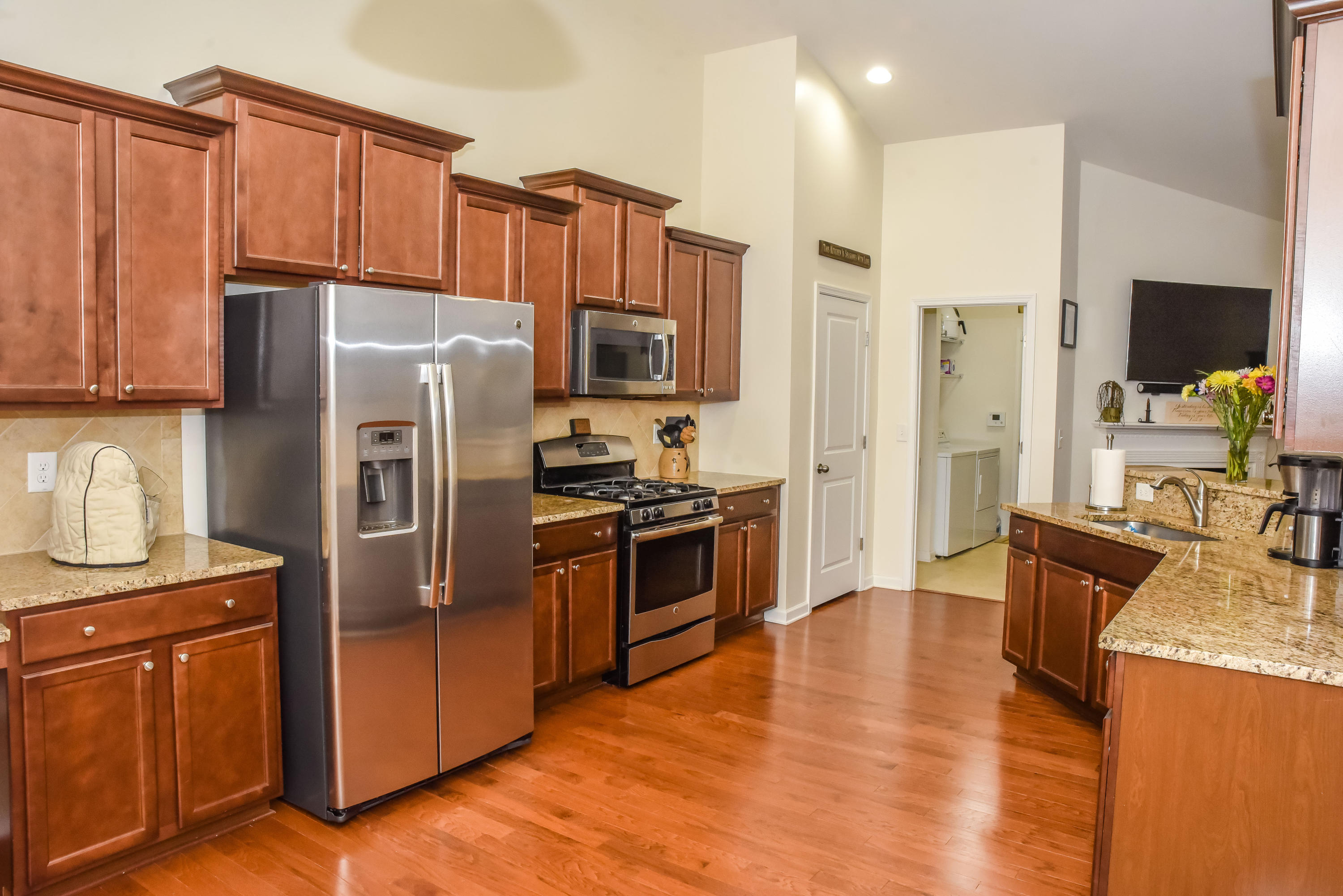 323 Beautyberry Road Summerville, SC 29486 - Photo 7 of 40 323BeautyBerry-2