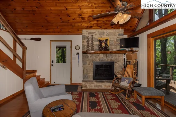 $530,000 | 251 Deer Run Road, Deep Gap, NC 28618
