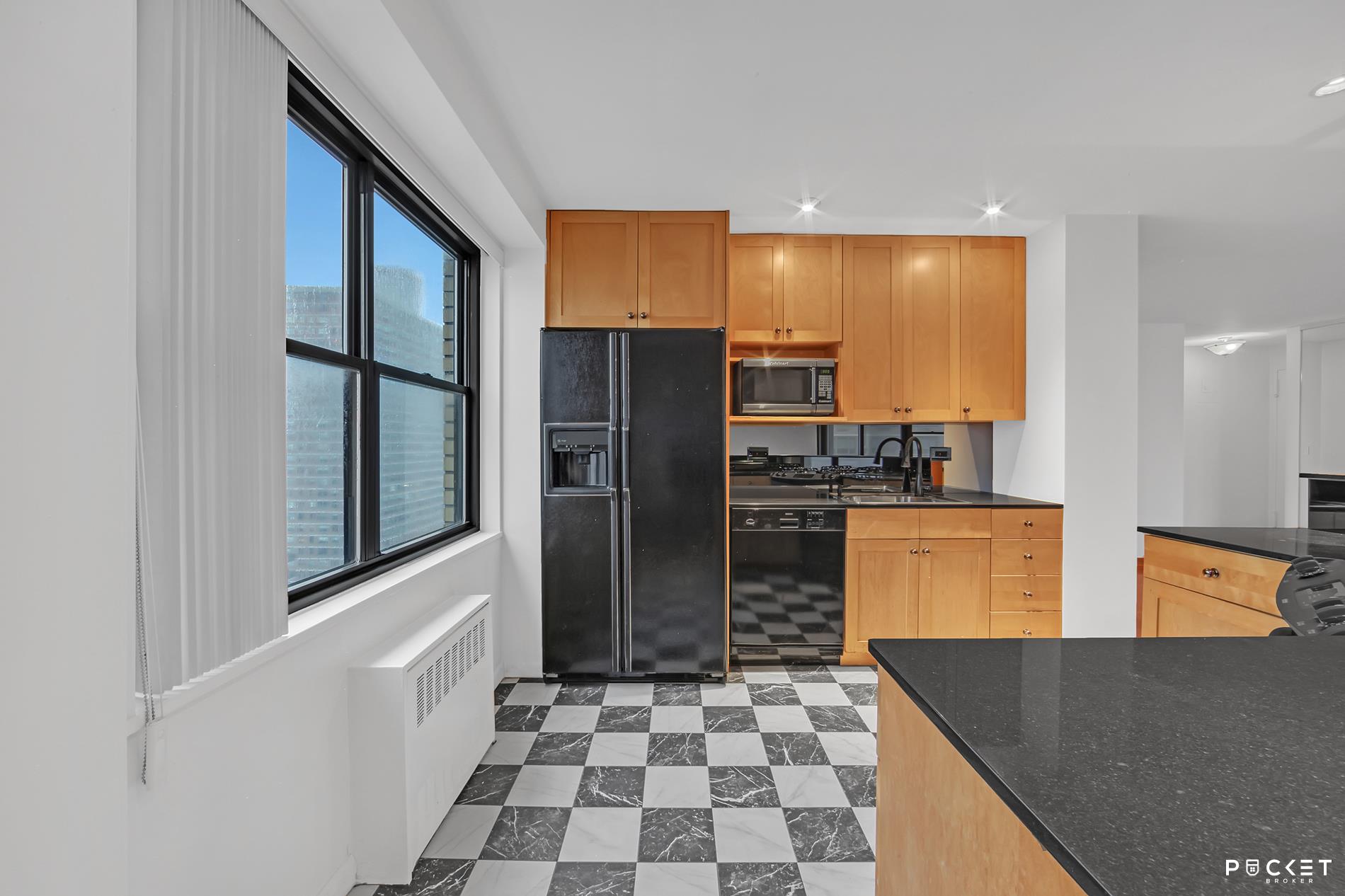 345 East 80th Street, Unit 24F Manhattan, NY 10075 - Photo 9 of 18