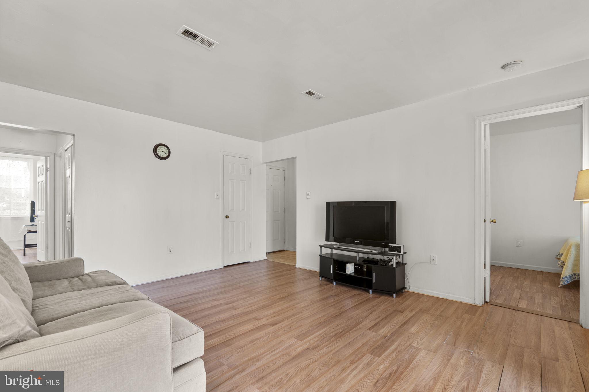 1401 Key Parkway, Unit 102 Frederick, MD 21702 - Photo 4 of 24