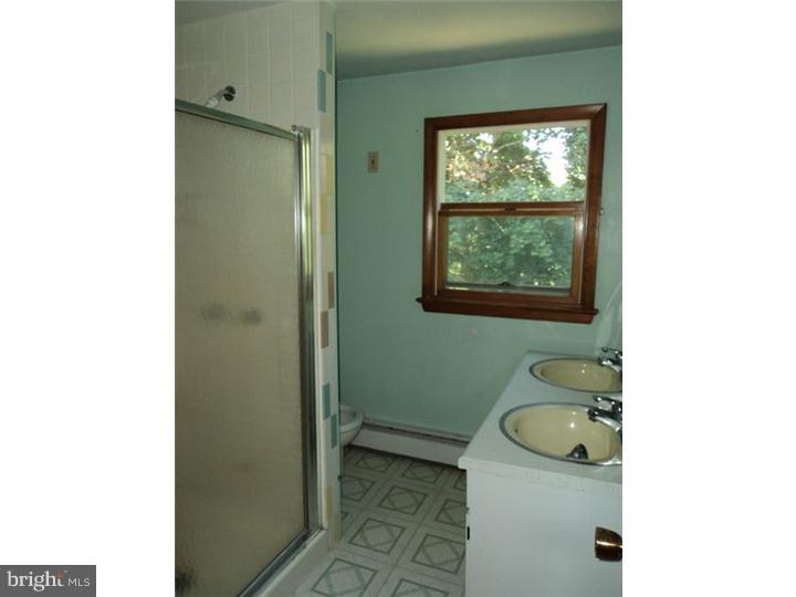 440 Whig Lane Road Pilesgrove, NJ 08098 - Photo 11 of 18 Bathroom