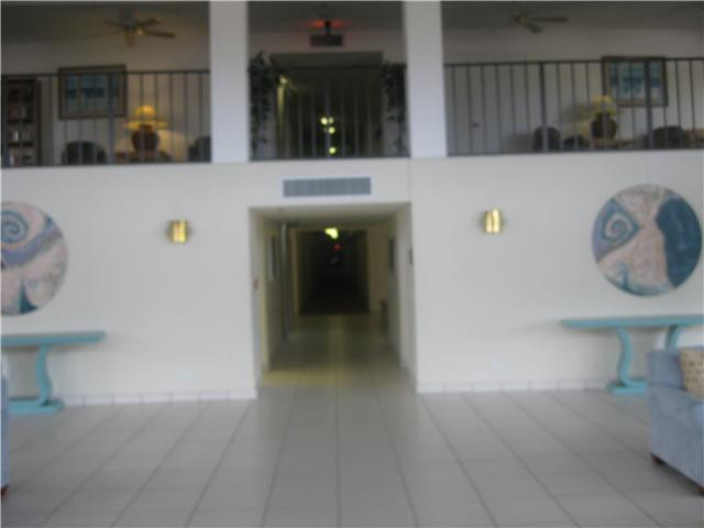 9233 Southwest 8th Street, Unit 118 Boca Raton, FL 33428 - Photo 4 of 12 Lobby/Reception