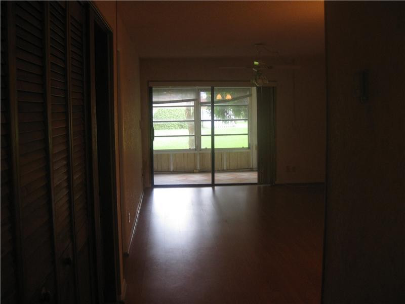 9233 Southwest 8th Street, Unit 118 Boca Raton, FL 33428 - Photo 6 of 12 Living Room