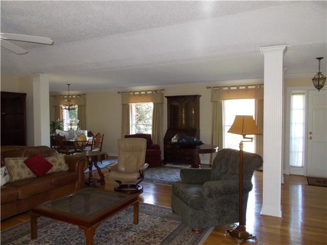 3929 Sowell Hollow Road Columbia, TN 38401 - Photo 4 of 18 Gallery Image 4