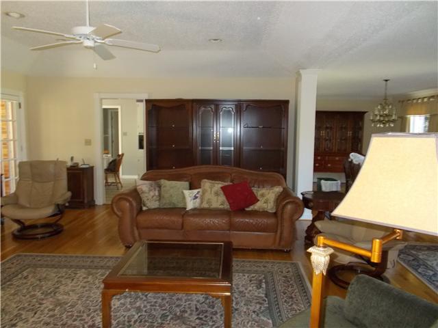3929 Sowell Hollow Road Columbia, TN 38401 - Photo 5 of 18 Gallery Image 5