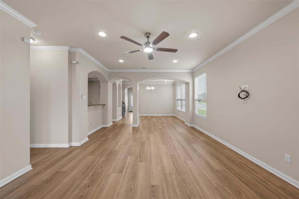 10860 Burnham Drive Waco, TX 76708 - Photo 6 of 36