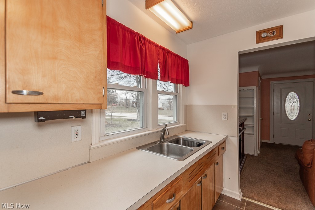 29320 Ridge Road Wickliffe, OH 44092 - Photo 7 of 22 Gallery Image 7