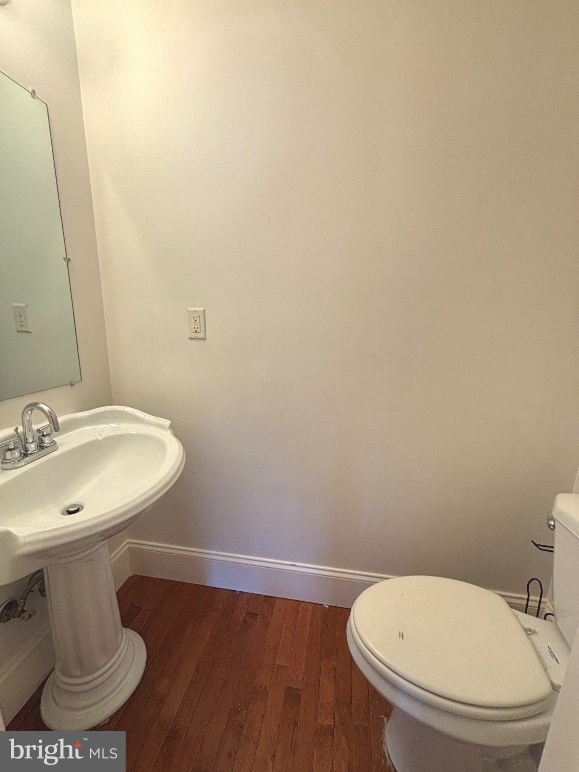 332 Marydell Road Baltimore, MD 21229 - Photo 5 of 12 Charming half-bath with classic appeal.