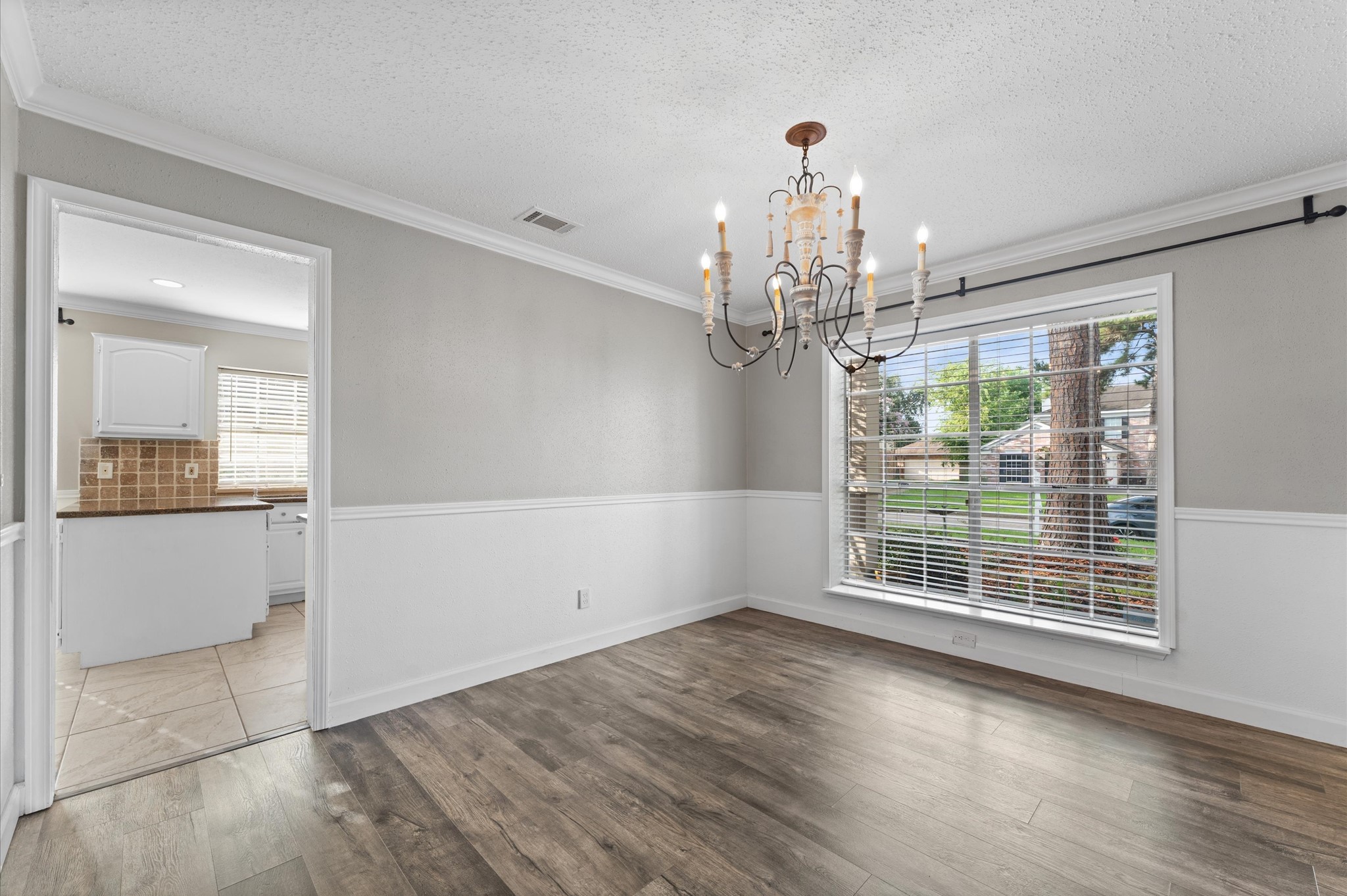 16338 Hickory Point Road Houston, TX 77095 - Photo 7 of 47 Gallery Image 7