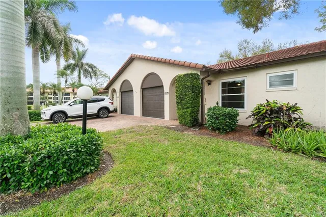$289,900 | 1094 Forest Lakes Drive, Naples, FL 34105