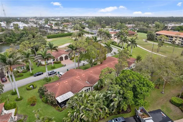 $289,900 | 1094 Forest Lakes Drive, Naples, FL 34105