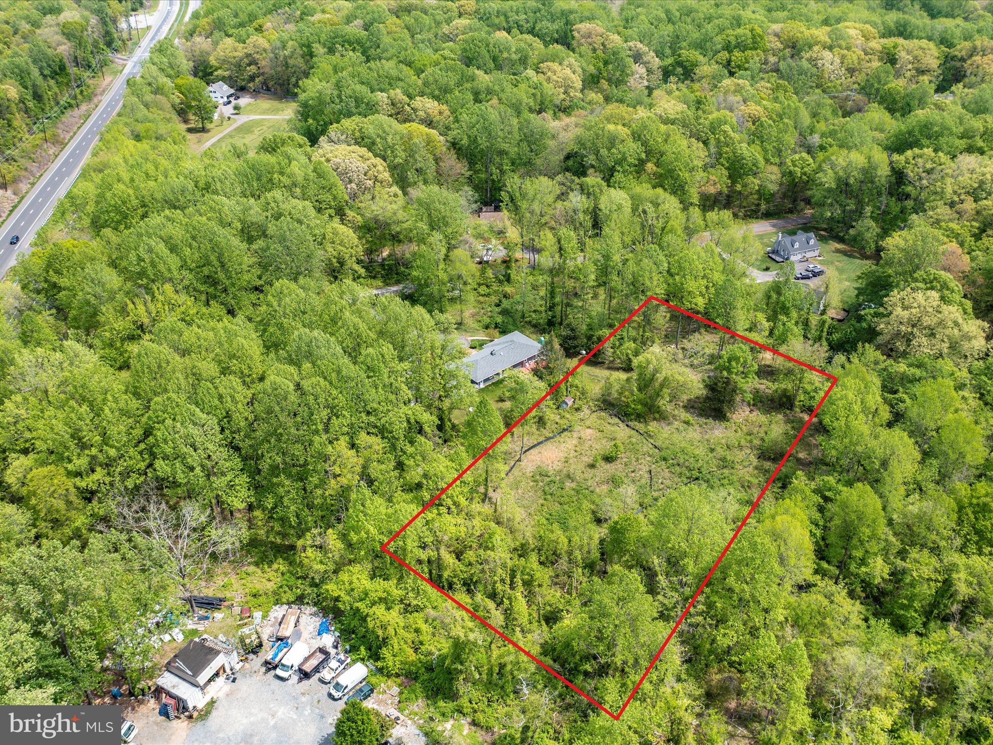 6205 Curtis Road Upper Marlboro, MD 20772 - Photo 5 of 20 a view of a garden with a tree