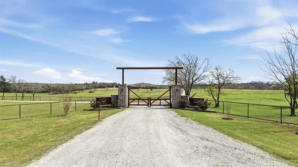 $2,499,000 | 1470 Preston Road, Denison, TX 75020