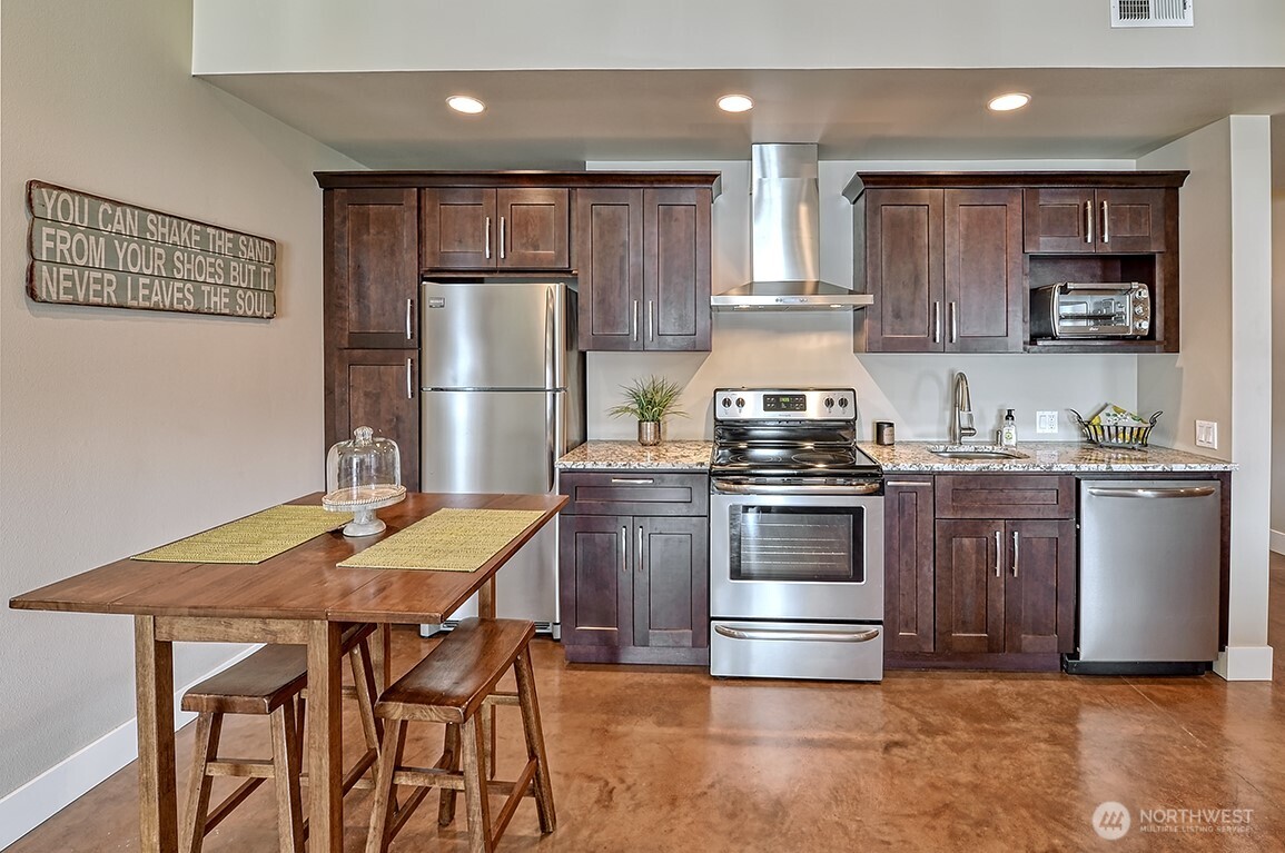 3042 North Shore Road Bellingham, WA 98226 - Photo 20 of 37