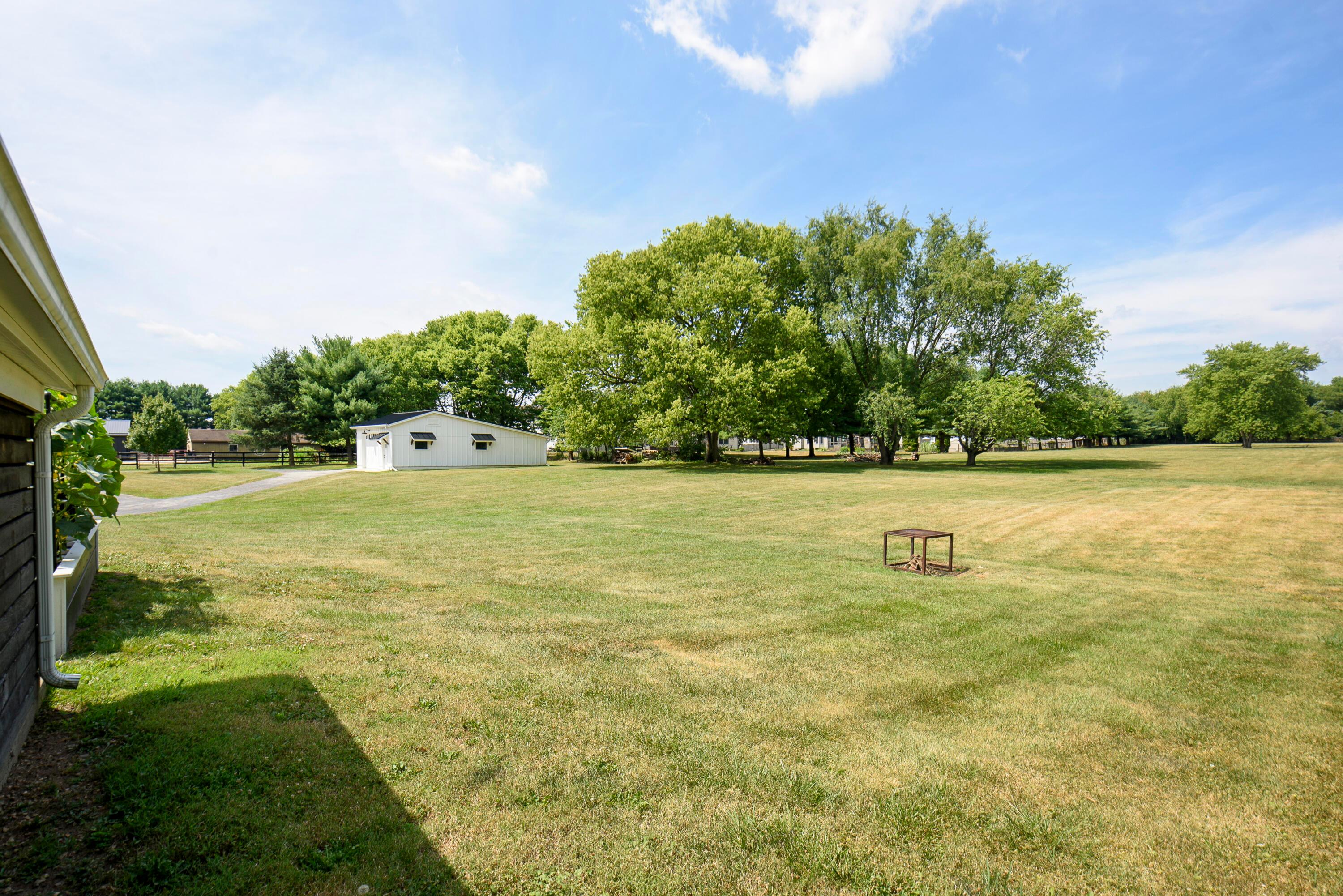 551 Hibbs Road Grove City, OH 43123 - Photo 48 of 76 54