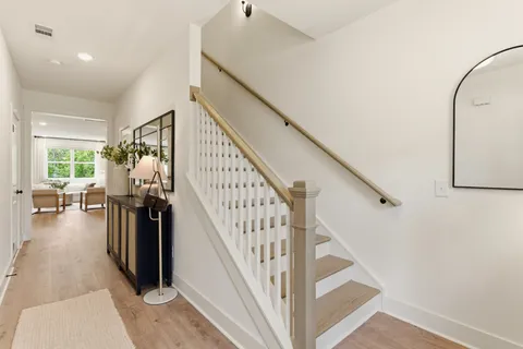 $469,900 | 6006 Mill Tree Court, Nashville, TN 37221