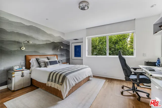 $40,000 | 717 Greentree Road, Pacific Palisades, CA 90272