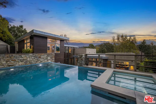 $40,000 | 717 Greentree Road, Pacific Palisades, CA 90272