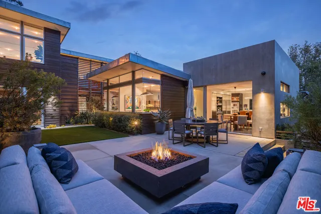 $40,000 | 717 Greentree Road, Pacific Palisades, CA 90272