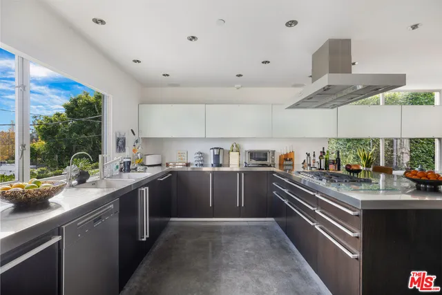 $40,000 | 717 Greentree Road, Pacific Palisades, CA 90272