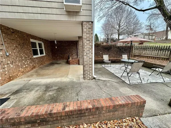 $449,000 | 5585 Kane Drive, Pfafftown, NC 27040