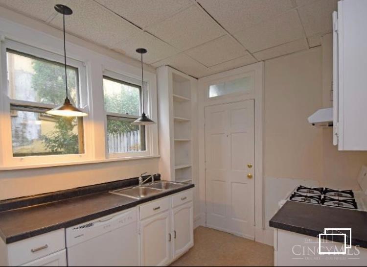 705 Riddle Road Cincinnati, OH 45220 - Photo 7 of 13