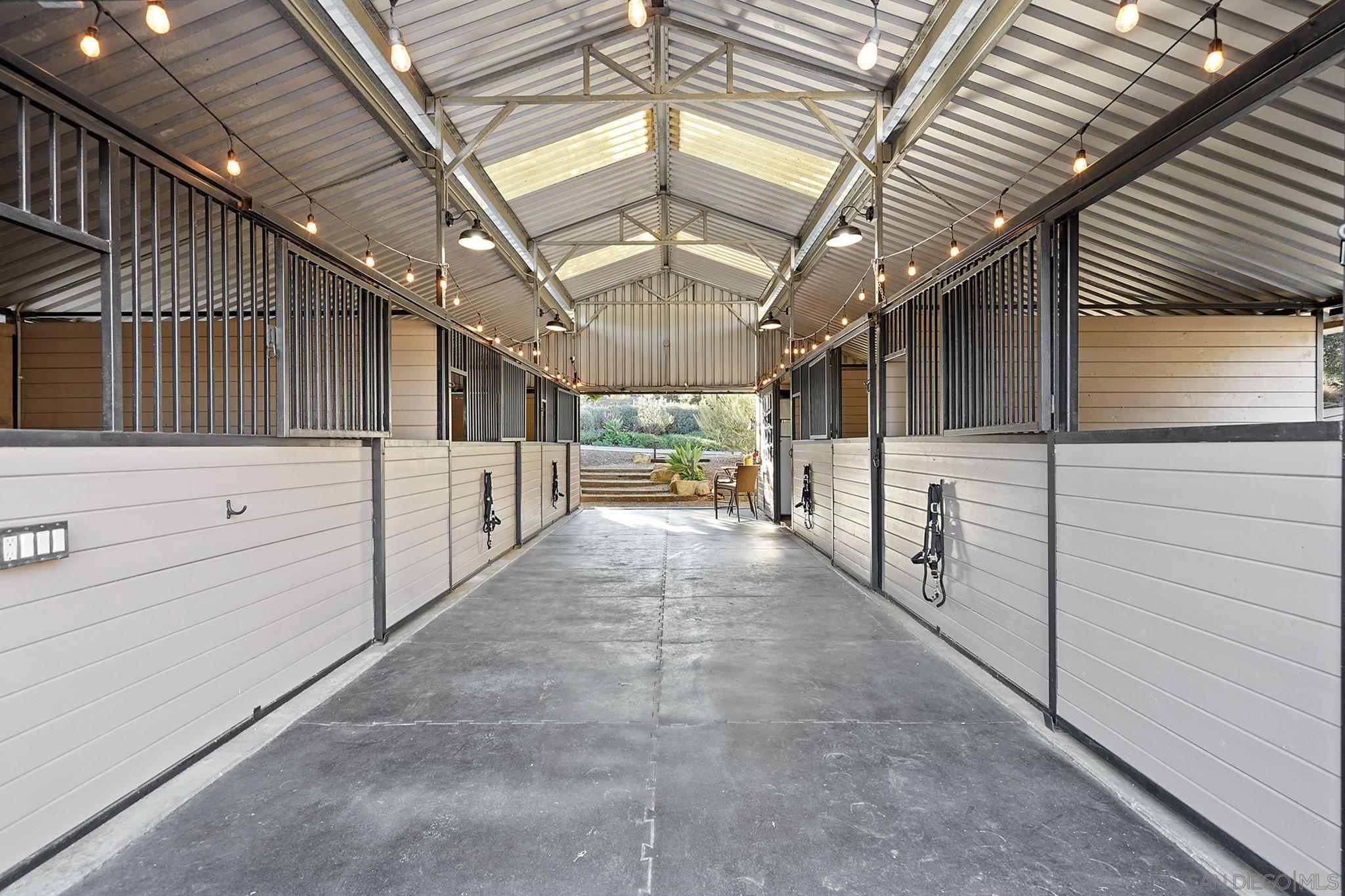 19969 Elfin Forest Lane Escondido, CA 92029 - Photo 46 of 53 a view of entryway